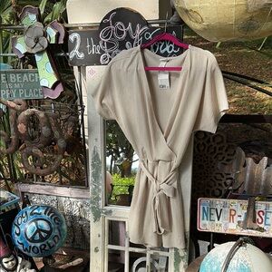 NWT H&M Cream Wrap Tie Front Short Sleeve Romper